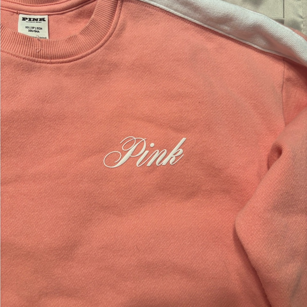 VS pink logo sweatshirt
